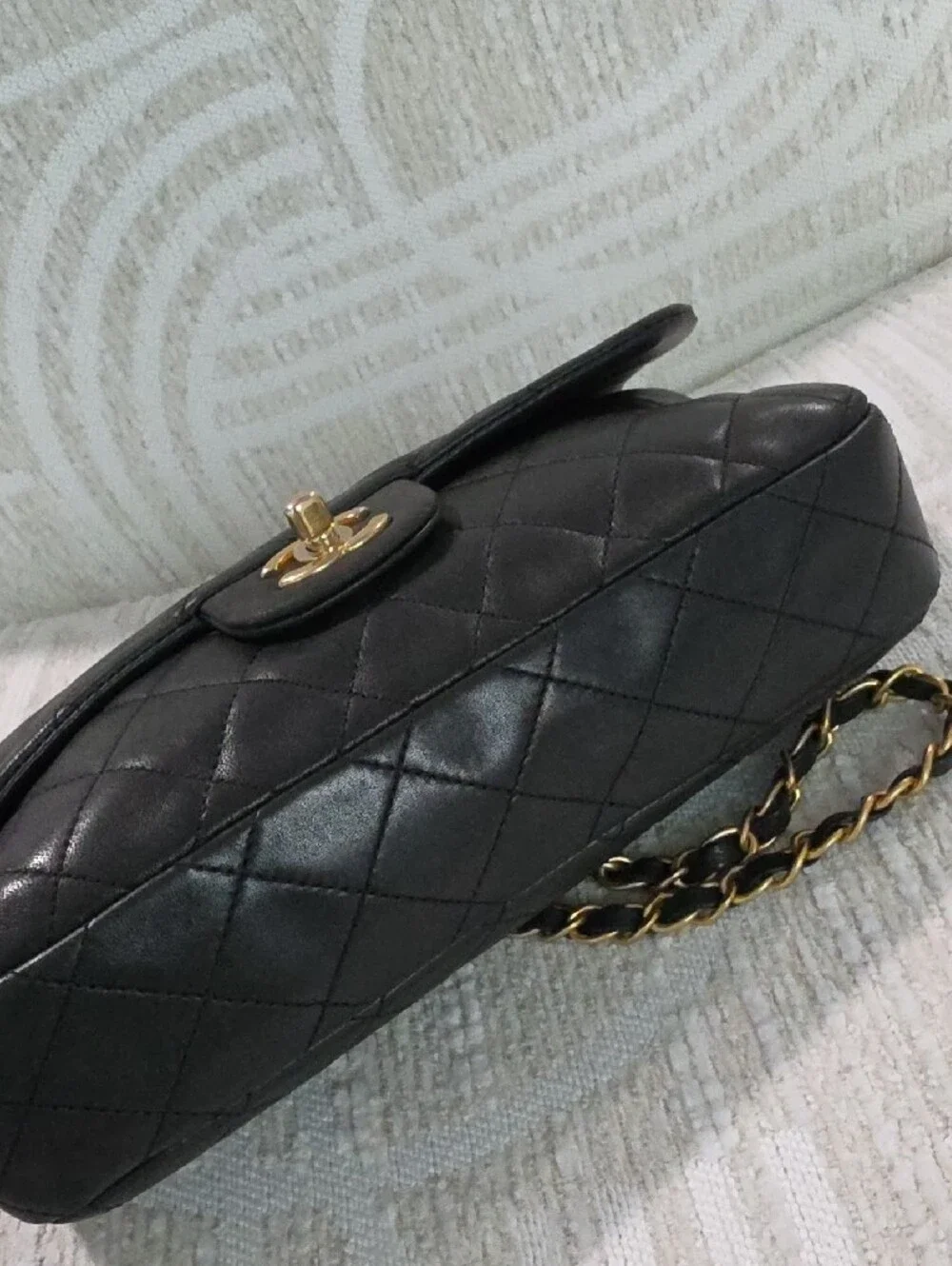 CHANEL ValentineBlack Quilted Leather Shoulder Bag with Charm Chain